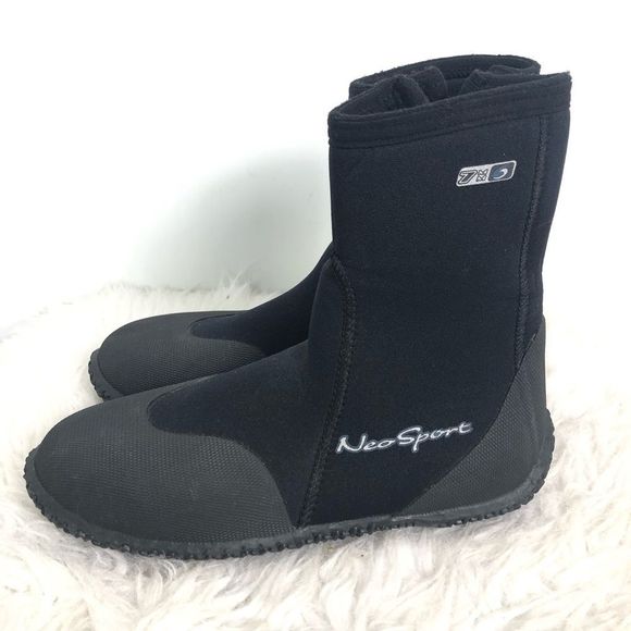 NEW Neosport Men’s Swim Boots Size 6 Black 7MM - Picture 1 of 5